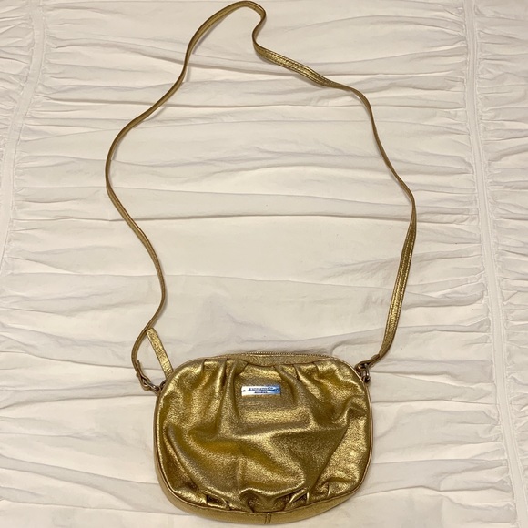 Kate Spade ♠️ Gold Metallic Crossbody - Picture 1 of 4